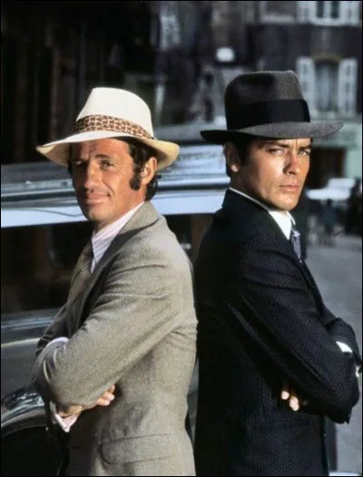 Dans combien de films peut-on voir ensemble les deux monstres sacrés, Alain Delon et Jean-Paul Belmondo ?