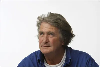 Quel est le nom du bateau d'Olivier de Kersauson avec lequel il a battu le record du Trophée Jules Verne en 2004 ?