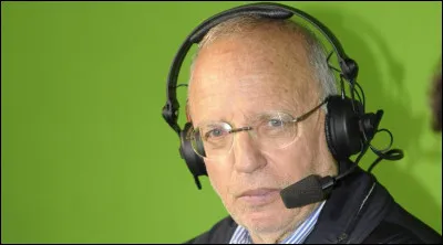 Thierry Roland a été commentateur de quel sport en duo avec Jean-Michel Larqué ?