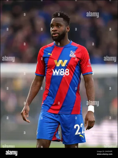 Quel est le nom de cet attaquant français qui porte les couleurs de Crystal Palace depuis 2021 ?