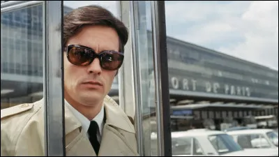 Dans quel film de Verneuil est-il Roger Sartet, voleur de bijoux en cavale après son évasion du fourgon cellulaire ?