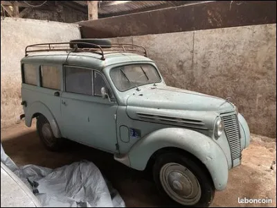 Jean-Roger Caussimon - Les camions. (la chanson est de 1991)
"Un dimanche d'hiver j'ouvrirais ma fenêtre,
Paris serait désert, ma rue serait déserte,
Ca sentirait le gel et dans le petit jour,
Il viendrait du lointain comme un bruit de tambours
Et je verrais surgir tout une caravane
De poids lourds, de Diesels, portant mon monogramme
Sur le premier camion, dans la bise qui cingle,
Je les reconnaîtrais, mes nippes et mes fringues...

Combien de camions vont ainsi apparaître dans son rêve ?
