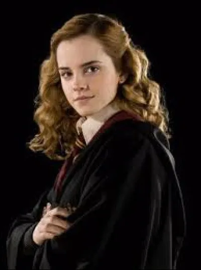 Hermione est-elle sortie avec McLaggen ?