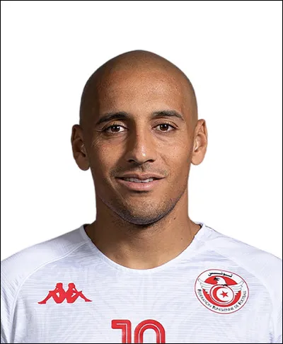 Quel est le nom de cet attaquant international tunisien qui porte les couleurs du MHSC Montpellier depuis 2022 ?