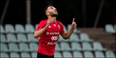 Quel est le nom de cet avant-centre international géorgien qui est arrivé à l'Olympique Lyonnais en provenance du FC Metz ?