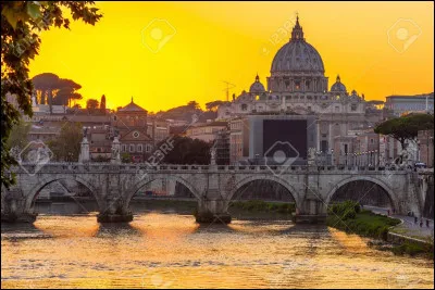 Quel fleuve traverse Rome ?