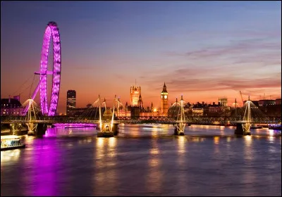 Quel fleuve traverse Londres ?
