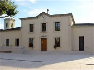 Ville de l'aire d'attraction Valentinoise, traversée par l'Isère, Pont-de-l'Isère se situe dans le département ...