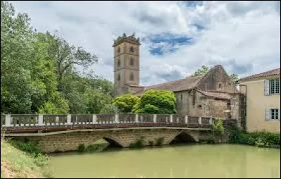 Nous terminons notre promenade sur la Petite Baïse, à L'Isle-de-Noé. Village de l'aire d'attraction Auscitaine, traversé également par la Baïse et l'Auloue, il se situe dans le département ...