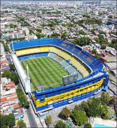 On part en Amérique du Sud avec la Bombonera ! Dans quel pays ce stade est-il situé ?