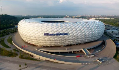 On retourne en Allemagne, à Munich, pour voir :