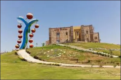 Dans quelle ville d'Égypte se situe le Musée du Nil ?