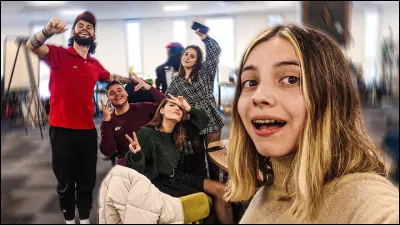 Chez qui a-t-elle fait un stage ?