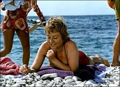 Qui partageait l'affiche avec Annie Girardot dans le film de Jean-Pierre Blanc "La Vieille Fille" ?