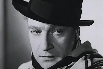 Qui est ce dramaturge, auteur de la pièce en trois actes intitulée ''Françoise'' ?