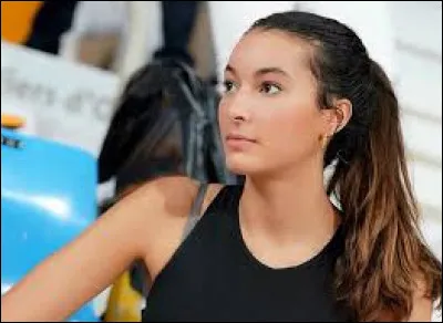 En quelle année s'est-elle rompu le ligament croisé antérieur du genou gauche ?