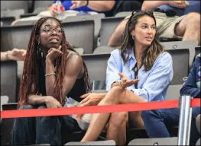 Dans quelle licence s'était-elle initialement lancée après son bac scientifique ?