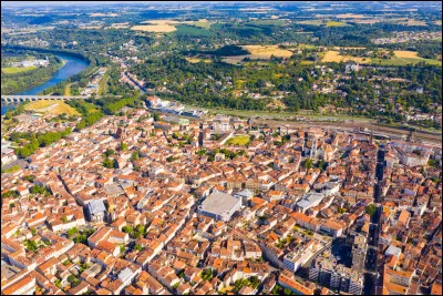 Mondialement connue pour ses excellents pruneaux !