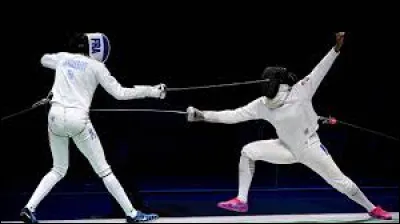 Sous le costume de quel animal Laura a-t-elle participé à "Mask Singer" ?