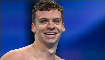 Dans quel domaine est-il ensuite parti étudier à l'université Paul Sabatier ?