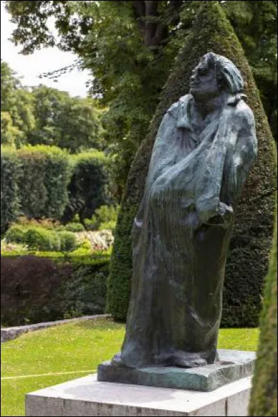 "Le Monument à Balzac" est une sculpture de...