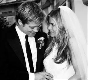 Quand pousa t-elle Brad Pitt ?