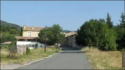 Petit village Audois de 53 habitants, Lairière se situe en région ...