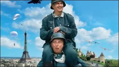 "La Grande Vadrouille" est un film avec Louis de Funès et Bourvil. Mais qui a réalisé ce film et en quelle année est-il sorti ?