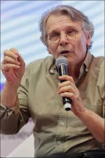 Quel est le prénom de l'écrivain Pennac ?