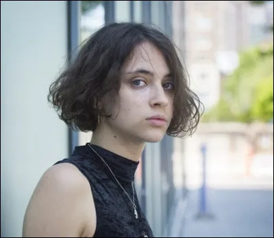 Qui est cette chanteuse, interprète du titre ''Anxiété'' ?