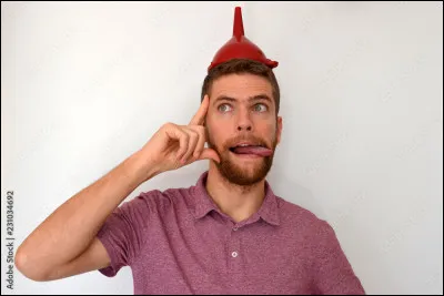 Yves Montant : Le temps des cerises. (cette chanson est sortie en 1888)

Je vous offre un petit dessert : quelques petits fruits.

Quand nous chanterons le temps des cerises,
Et gai rossignol, et merle moqueur
Seront tous en fête !
Les belles auront ---

Qu'auront donc ces belles ?