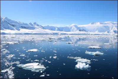 Comment appelle-t-on le passage de l'état solide à l'état liquide de l'eau ?