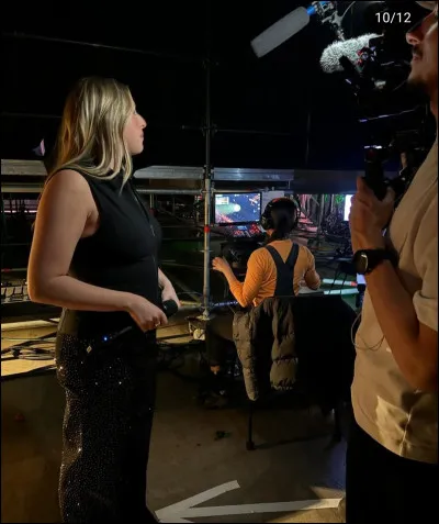 Quelle chanson H&eacute;l&eacute;na a-t-elle interpr&eacute;t&eacute;e &agrave; Bercy et &agrave; Lille avec les filles de la promo 2024 participant &agrave; la tourn&eacute;e ?