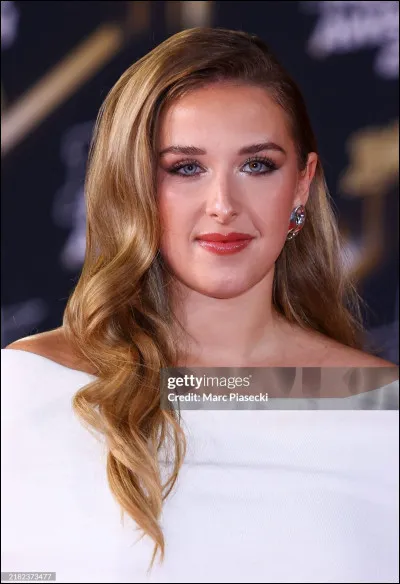 Helena a particip&eacute; &agrave; la c&eacute;r&eacute;monie des NRJ Music Awards 2024. Quelle r&eacute;compense a-t-elle d&eacute;croch&eacute;e ?