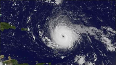 En 2017, un tristement célèbre ouragan sévit dans l'Atlantique causant des dégâts considérables. Quel était cet ouragan ?