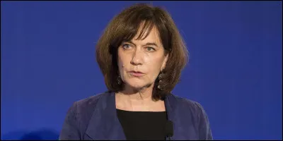 Qui a prononcé ces mots : "Je suis allée voir sur votre site. Il existe une rubrique interraciale et jy ai trouvé le synopsis dun film : Gina, Chloé et Cheryl vont vous montrer comment soccuper dune grosse b*te black" ?