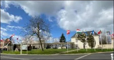 Djibril vous emmène à Cissé. Ville néo-aquitaine, dans l'aire d'attraction Pictavienne, elle se situe dans le département ...