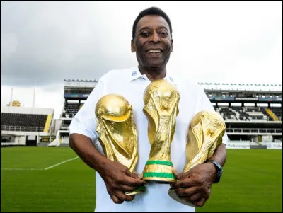 De quelle nationalité était Pelé, joueur de football iconique décédé en 2022, surnommé le "roi" ?