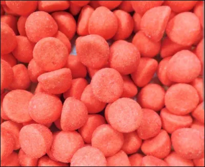 Quel est le nom des bonbons sur l'image ?