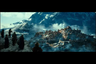 Quelle ville a été détruite par le dragon ?