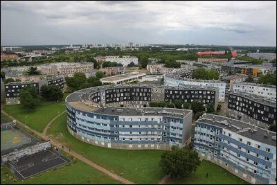 Cette ville d'Essonne fut une nécropole pré-mérovingienne puis un domaine seigneurial accueillant les protestants après la rédaction de l'édit de Nantes :