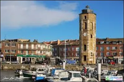 Dans quelle ville se trouve la tour du Leughenaer ?