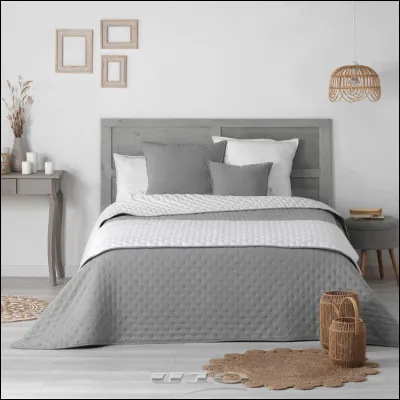 Cette parure de lit est...