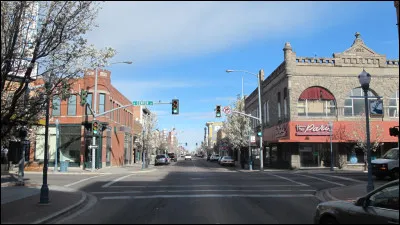 Dans quel pays se trouve Pocatello, ville de 55 000 habitants ?