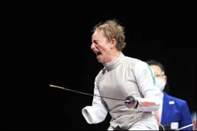 A quel âge a-t-elle débuté l'escrime ?