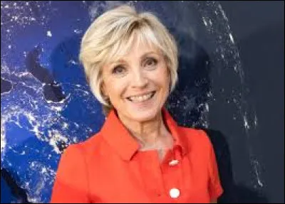 Présentatrice de la météo sur TF1 et LCI Évelyne Dhéliat est née en 1948. Depuis quelle année présente-t-elle la météo sur TF1 ?