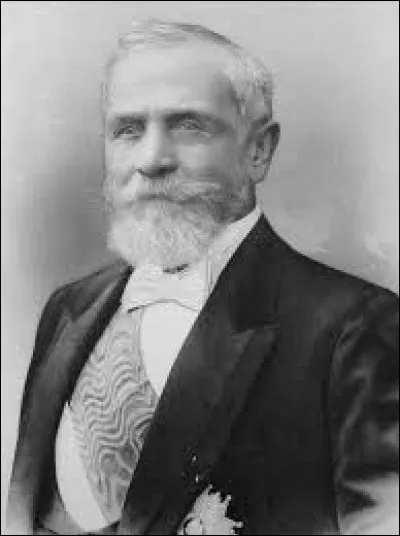 De quelle année à quelle année l'homme d'État Émile Loubet (1838-1929) a-t-il été président de la République ?