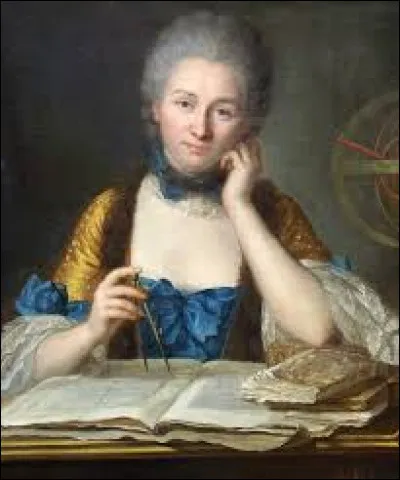 Avec quel philosophe la mathématicienne, femme de lettres et physicienne Émilie du Châtelet (1706-1749) a-t-elle entretenu une liaison durant quinze ans ?
