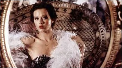 En quelle année est sorti le film érotique ''Emmanuelle'' ?