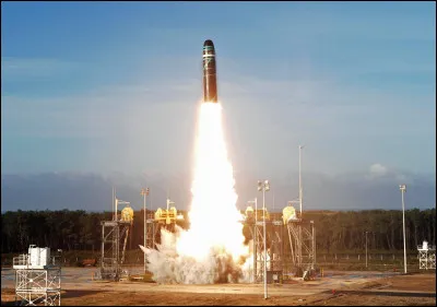 Quel est l'&eacute;quivalent TNT de l'ensemble des t&ecirc;tes nucl&eacute;aires du missile balistique fran&ccedil;ais "M51" depuis 2016 ?